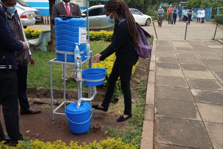 NuNupsa donates a handwash station to the School of Pharmacy