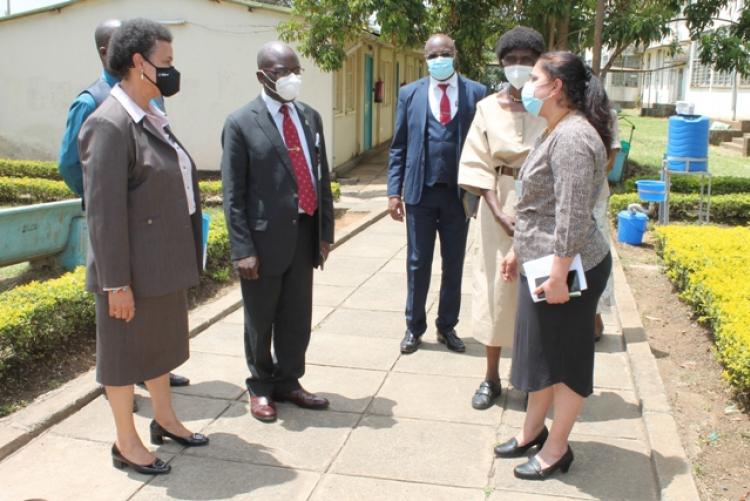 Vice Chancellors  Visit to the Department of Pharmacy 6